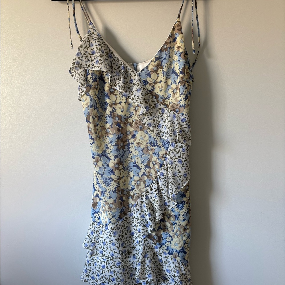 ASTR the label blue floral dress medium mixed print